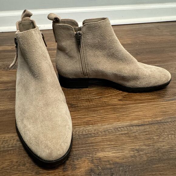 Caslon Brielle Water Resistant Bootie size 5.5M never worn outdoors MSRP $70 - Picture 11 of 13